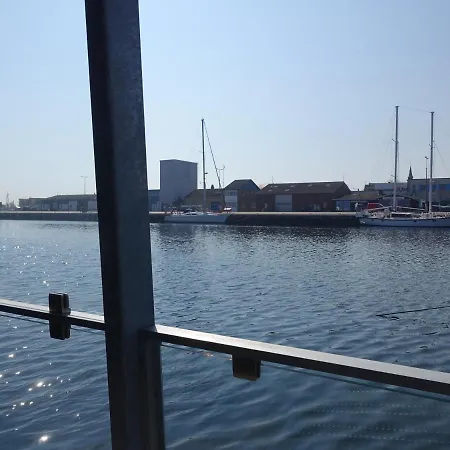 Houseboat On Bornholm بوتيل