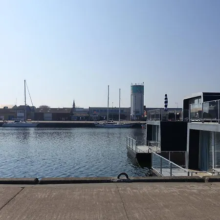 Houseboat On Bornholm Ботель